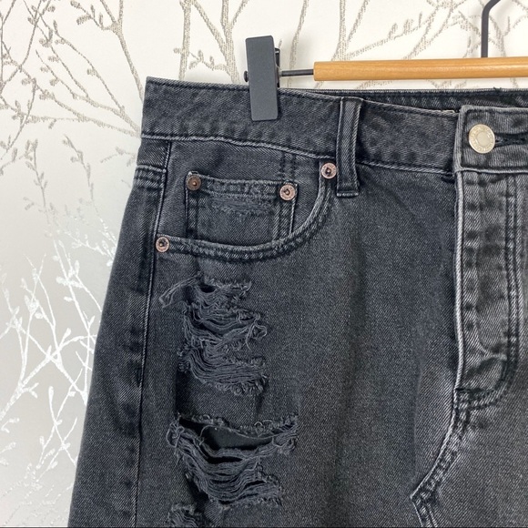 AMERICAN EAGLE Y2K DISTRESSED Blk Mini Jean Skirt - Picture 4 of 9